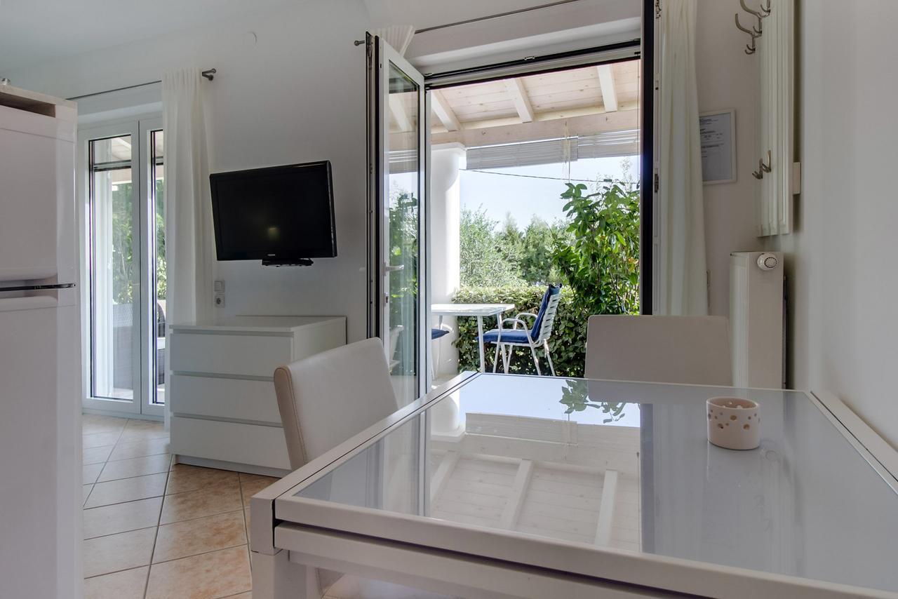 Apartments Del Sole Nerezine Kamer foto